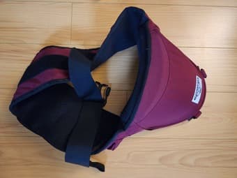 Baby Nari hip hugger baby carrier 1