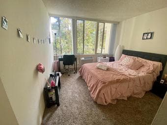 Room at 2bed/2bath apartment at Downtown Menlo Park - $1,800 1