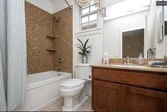 Room in 4 Beds 3.5 Baths House in Menlo Park 4