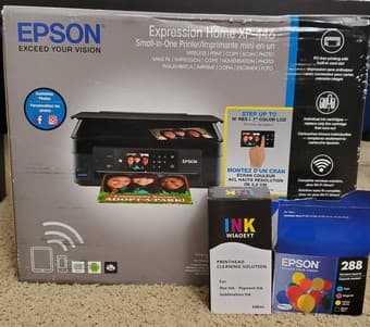Epson Printer with New Ink and Cleaning Cartridge 1