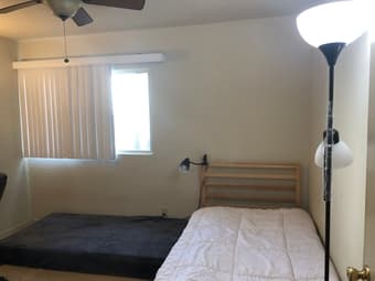 Nice furnished private bedroom available 1