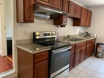 Furnished room for rent near Stanford 4