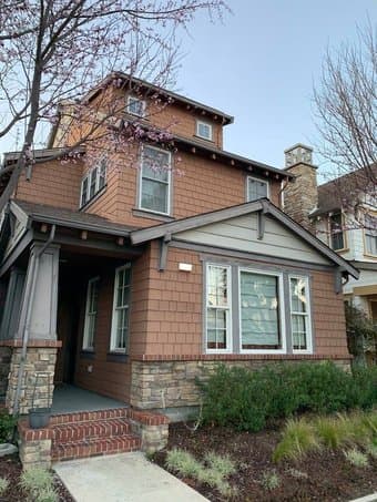 Room in 4 Beds 3.5 Baths House in Menlo Park 1