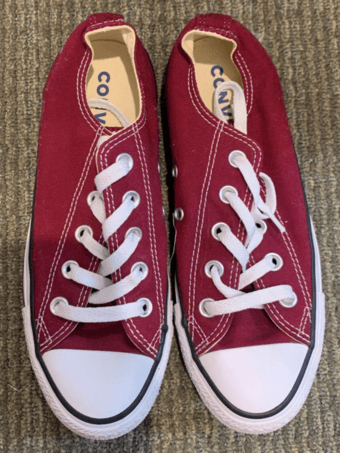 Marroon Converse (Women’s 5/Men’s 4 )​  (Used 2 times – Excellent con 1