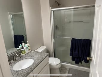 Bedroom/bathroom in house close to campus starting spring quarter 3