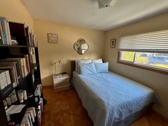Room available all female grad house 1