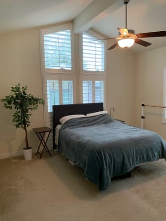 Gorgeous master bedroom available on the third floor 2