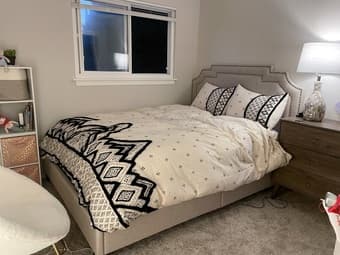 1 bedroom in 2BR/1BA house, 15min bike ride to Stanford [female only] 2