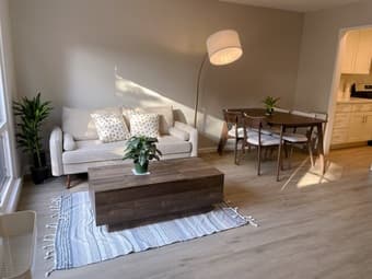 1 bedroom in 2BR/1BA house, 15min bike ride to Stanford [female only] 3