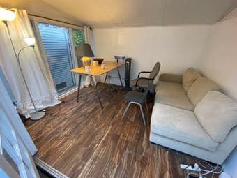 1B1B apartment within one block to Stanford after March 5th 2