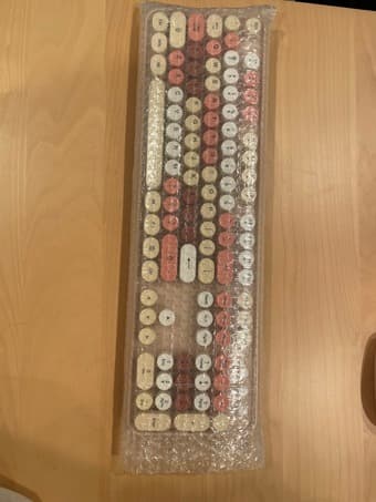 Retro bluetooth keyboard and mouse 3