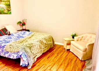 3 bedroom 2 bath house with large yard, 1 year lease minimum 3