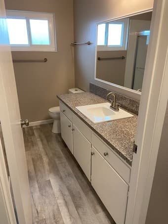 Looking for a roommate starting in March! 4