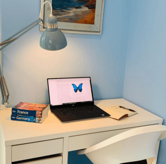 Studio, fully furnished, kitchenette, private bathroom & entrance 4