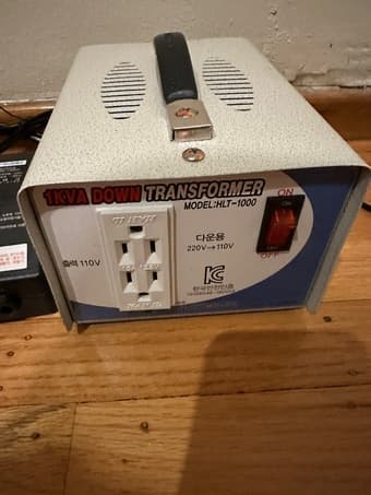 110V to 220V Voltage Transformer / Converter 2