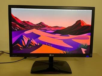 23in Monitor for sale 2