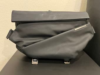 NIID R1 Radiant Urban Sling Bag 1