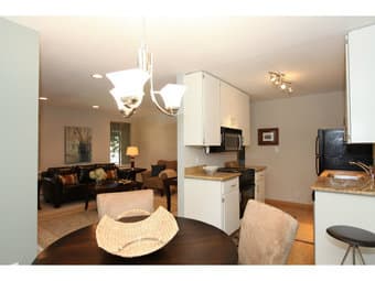 Lovely 2 BR, 1 BA condo in MV near Caltrain, downtown 1