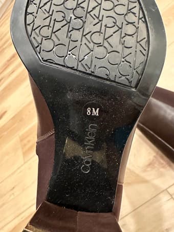 Brand NEW Calvin Klein Freeda knee high boot Size 8M 2