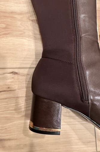 Brand NEW Calvin Klein Freeda knee high boot Size 8M 3