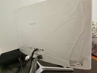 SAMSUNG 32 inch curved monitor 2