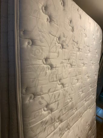 Queen size mattress 1