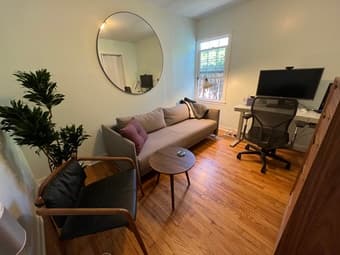 One-Bedroom Available (in a 3/bd-2bath house) 2