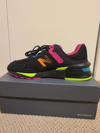 New Balance sneakers with cool colorway US size 11 1