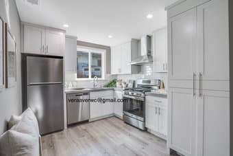 1 Bed/1 Bath in RWC 3