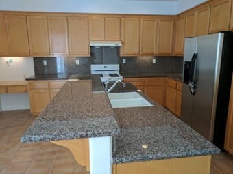1700/mth including utilities & cleaning available May 1st, Palo Alto 3