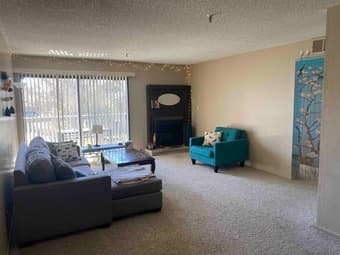 Room available for rent in a 2br 2ba apartment 1