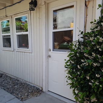 A Studio in Midtown Palo Alto 1