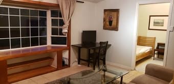 A Studio in Midtown Palo Alto 3