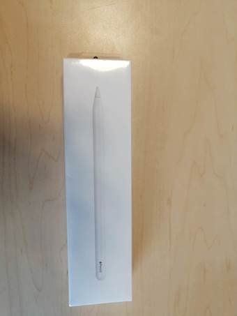 Selling a new apple pencil (v2) 1