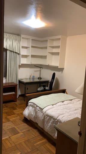 Palo Alto 别墅其中一个房间出租 1