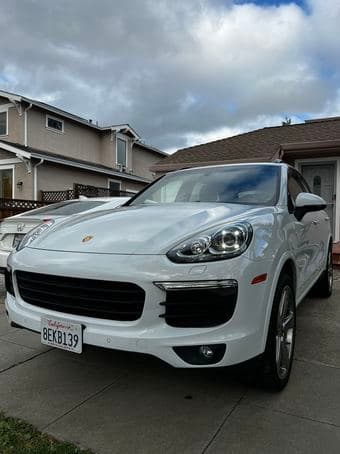 2018 Porsche Cayenne Platinum edition, low miles, clean title 2