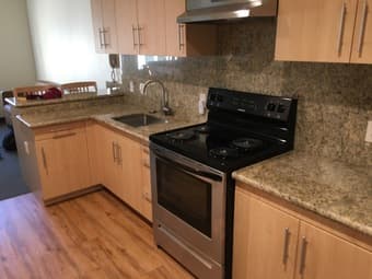 EVGR Premium Studio sublet June-August 1