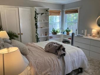 Beautiful Summer Sublet: 5 Bed 3.5 Bath 8m drive 11m bike to Stanford 1