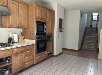 Spacious and comfortable room in 8B6B house at Palo Alto-start July 1 4