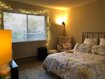 Private room available June 1 in Palo Alto apartment 1