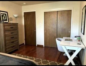 Room in a 3Bed 3Bath House Refwood Coty 1