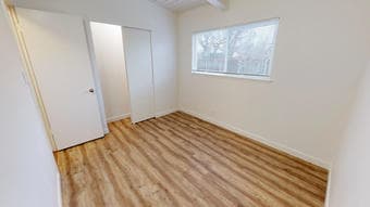 Two rooms available in Menlo Park $1450 and $1850 (master bedroom) 1