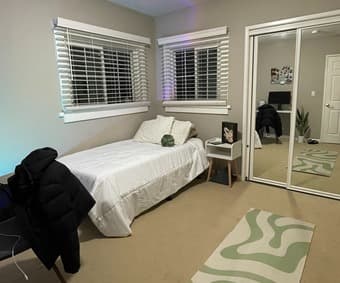 PA summer room sublet w/ ping pong table, hot tub, other goodies 1