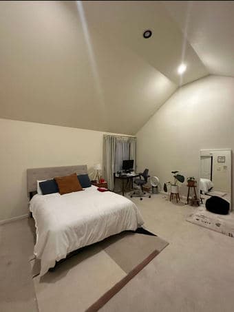 Furnished summer sublease! Primary bedroom w/ own bath in Palo Alto 1
