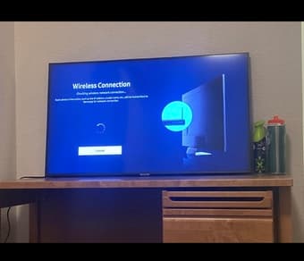 Samsung 43" Smart TV 1
