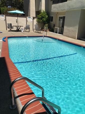 Beautiful PA summer sublet, 1 room in 2BR/2BA, shared pool ($1,800) 4