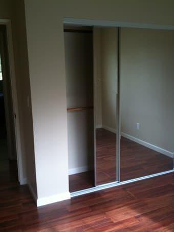 Room in Mountain View Townhouse 2