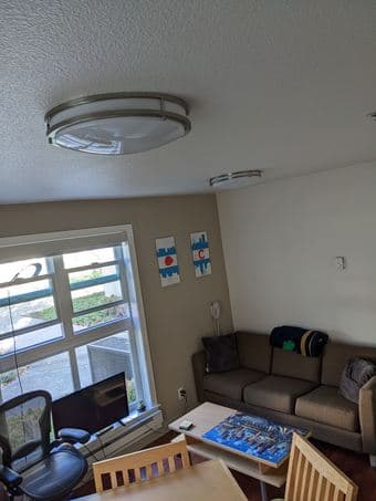 Summer Sublease on Campus 4