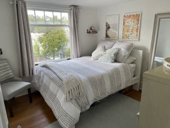 1 BR Summer Sublet in Sunny Off-Campus 4 BR/2 Bath House 1