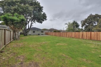 Private Bedroom w/private bathroom in East Palo Alto 3